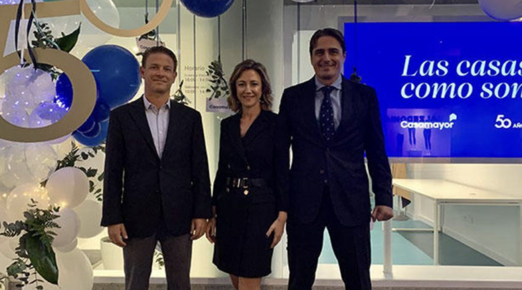 Diario Información: Casamayor renueva su marca y oficinas con motivo de su 50 aniversario